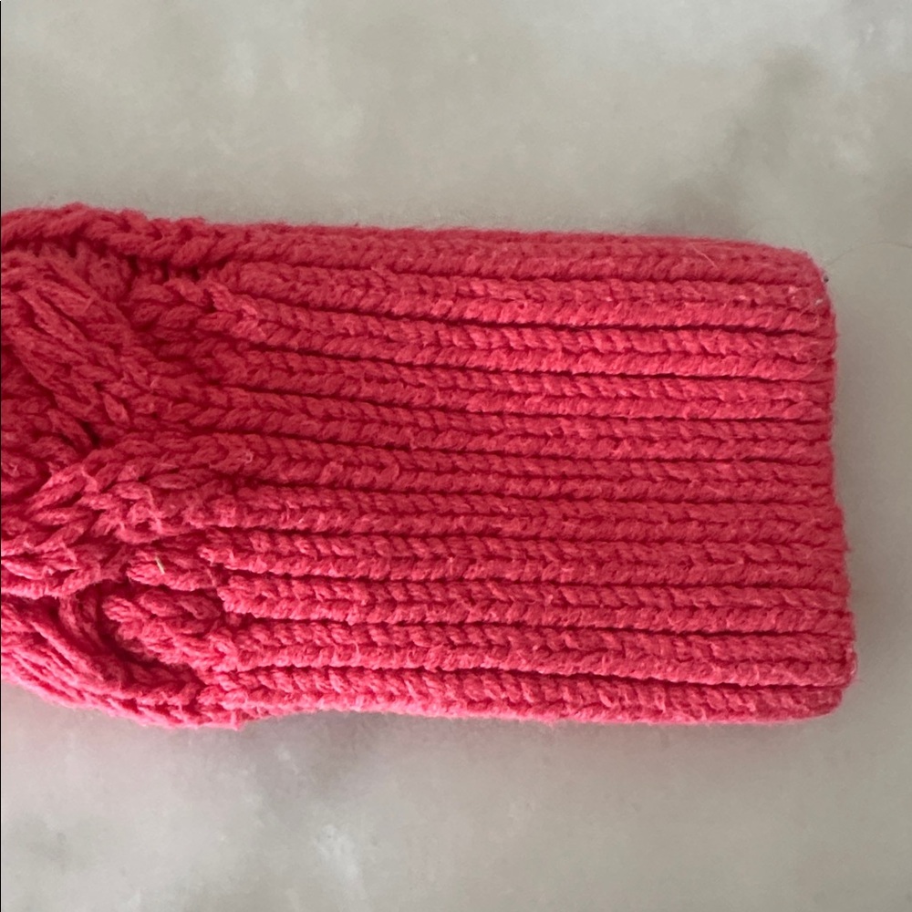 Abercrombie & Fitch Cable Knit Sweater - Picture 12 of 15